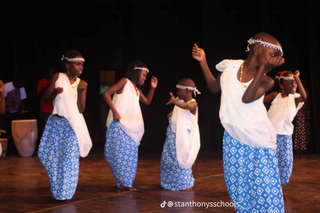 Nursery breakfast time
